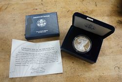 Picture of 2008  SILVER AMERICAN EAGLE DOLLAR  PROOF  BOX & COA  US MINT CERTIFICATION
