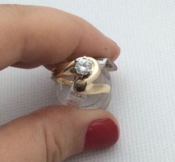 Picture of 14kt yellow gold ring with 0.40pts round diamond size 6