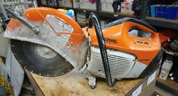 Picture of STIHL TS410 CUT OFF CONCRETE SAW WITH BLADE USED TESTED. IN A GOOD WORKING ORDER. 