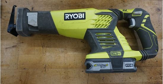 Picture of Ryobi 18 Volt Variable Speed Reciprocating Saw P514 With P107 Battery 18volt . used. tested. in a good working order