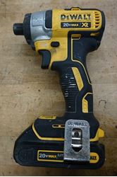 Picture of DeWalt DCF886 20-Volt Max XR 1/4" Cordless Impact Driver W BATTERY DCB201 USED. TESTED. IN A GOOD WORKING ORDER. 