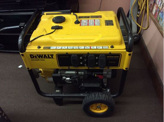 Picture of Dewalt DXGNR7000 power generator used tested in a good working order 846364-1 